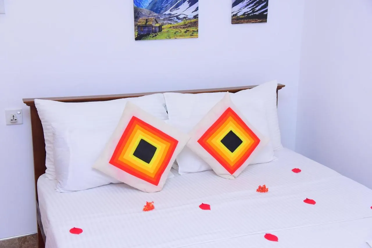 Guest house White Villa Airport Transit Hotel Katunayake