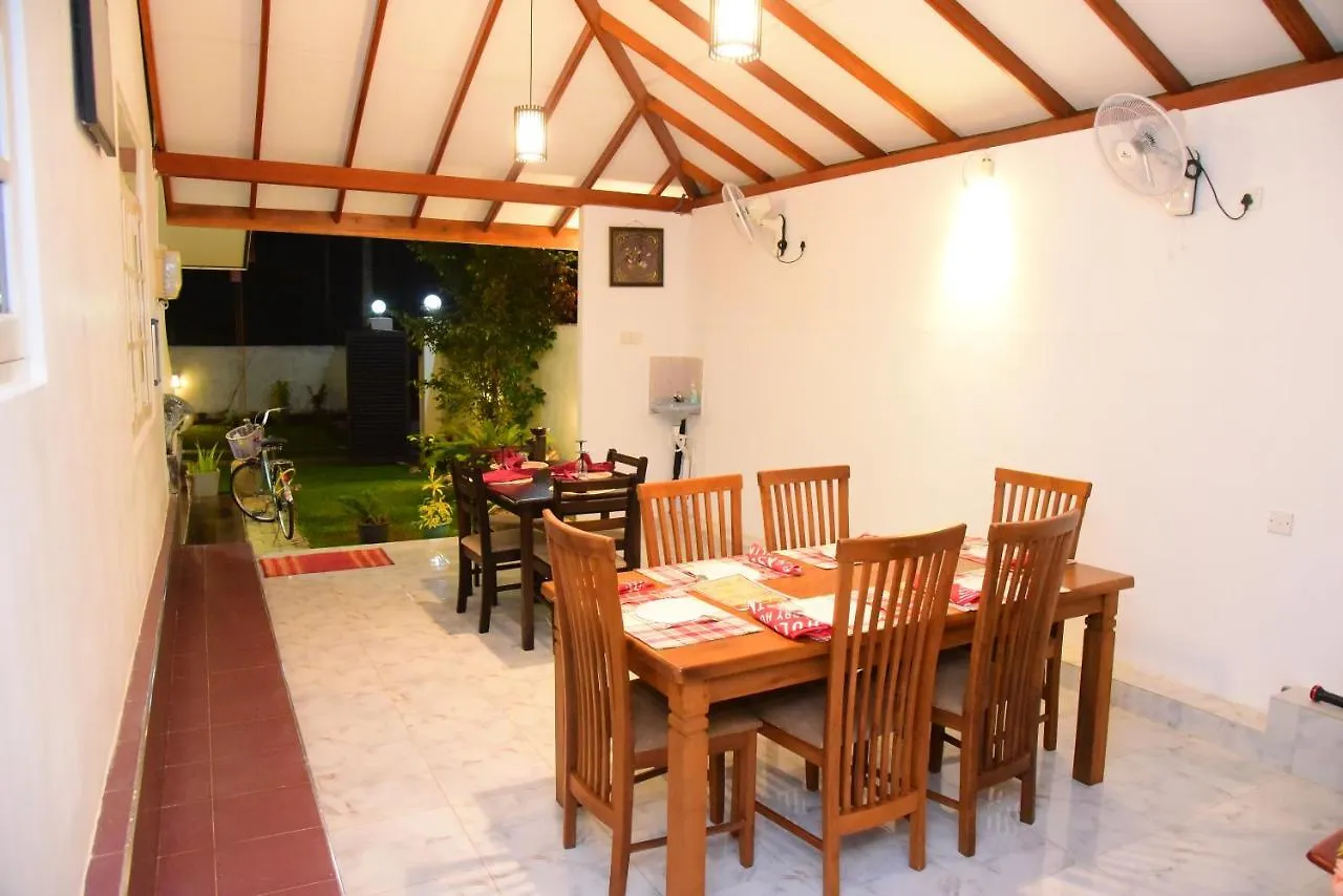 White Villa Airport Transit Hotel Katunayake